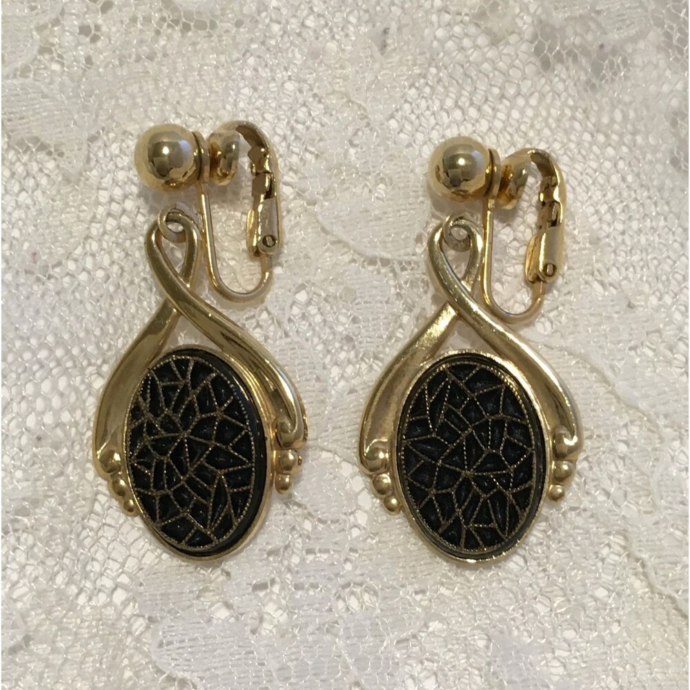 Vintage Emmons Signed Clip On Earrings Gold tone Black Floral Motif Dangly